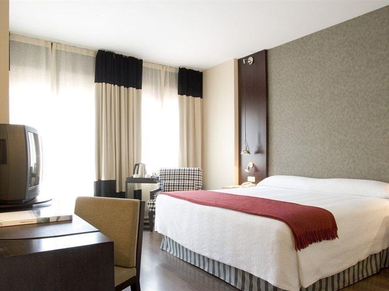 Nh Barcelona Eixample Hotell Eksteriør bilde